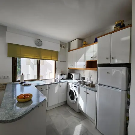 Appartamento Carabeo 99 - Sleeps 4 *