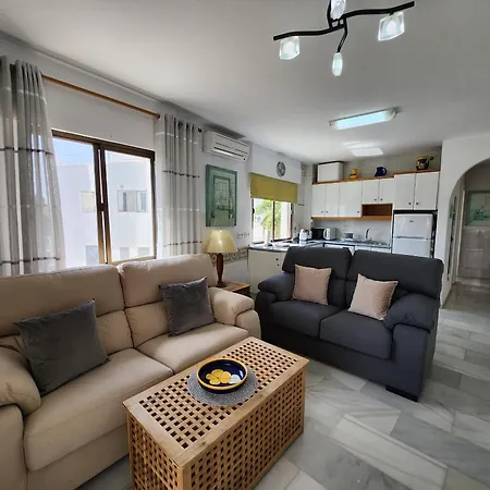 Apartment Carabeo 99 - Sleeps 4