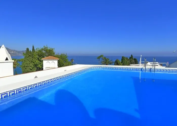 Carabeo 99 - Sleeps 4 Apartamento Nerja